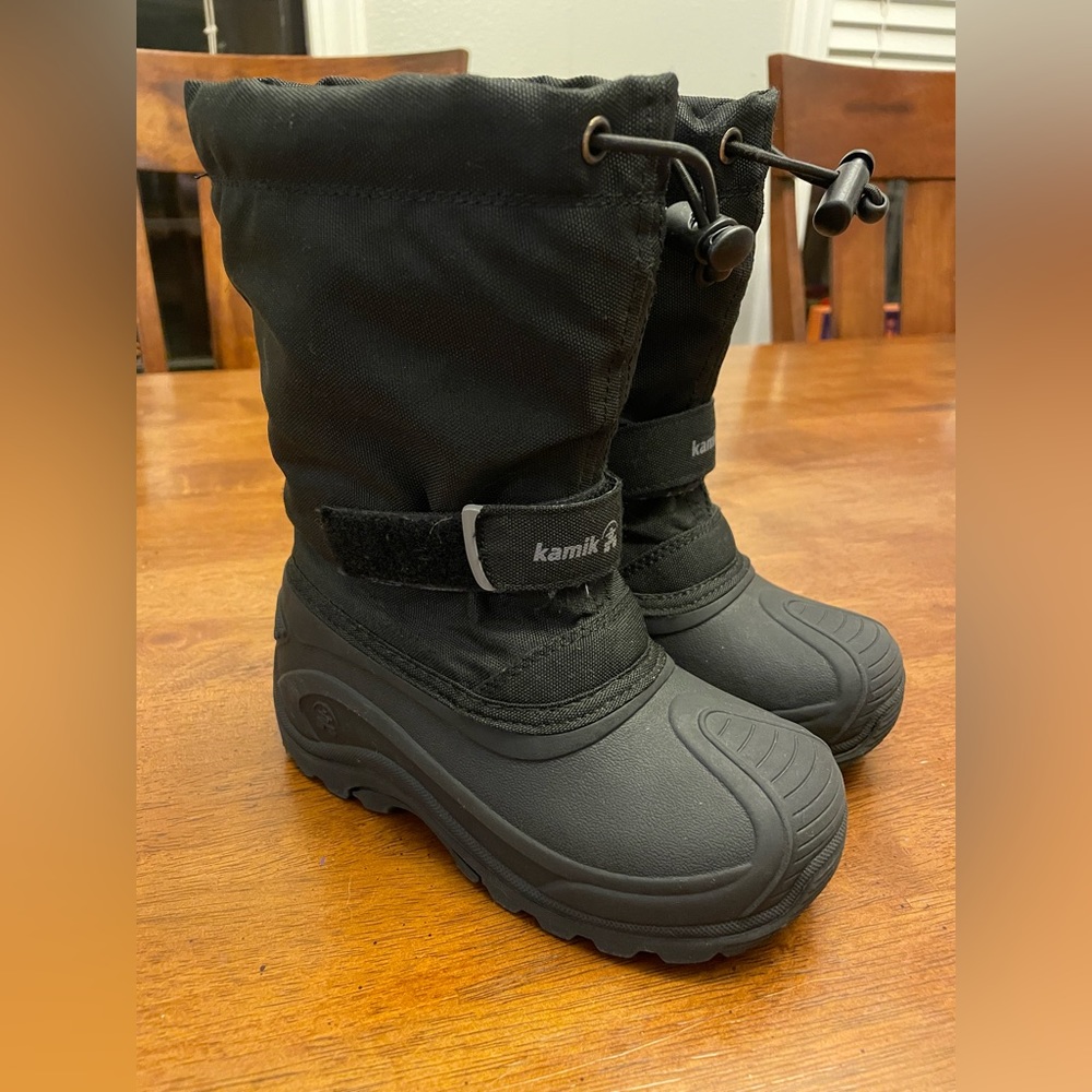 Kamik Wesley Kids Snow Boot Size 11 EUC